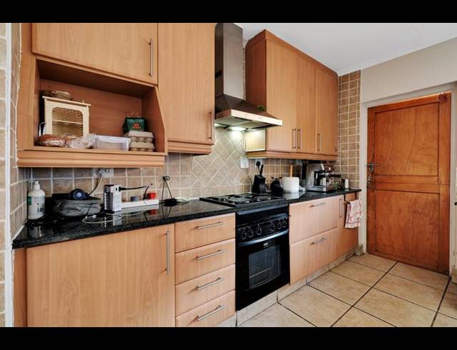4 BEDROOM PROPERTY TO RENT IN FOURWAYS GARDENS